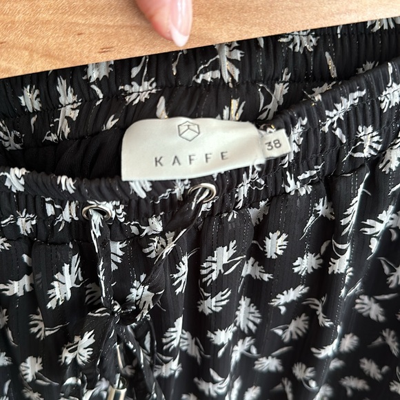 Black floral midi skirt - Picture 7 of 8